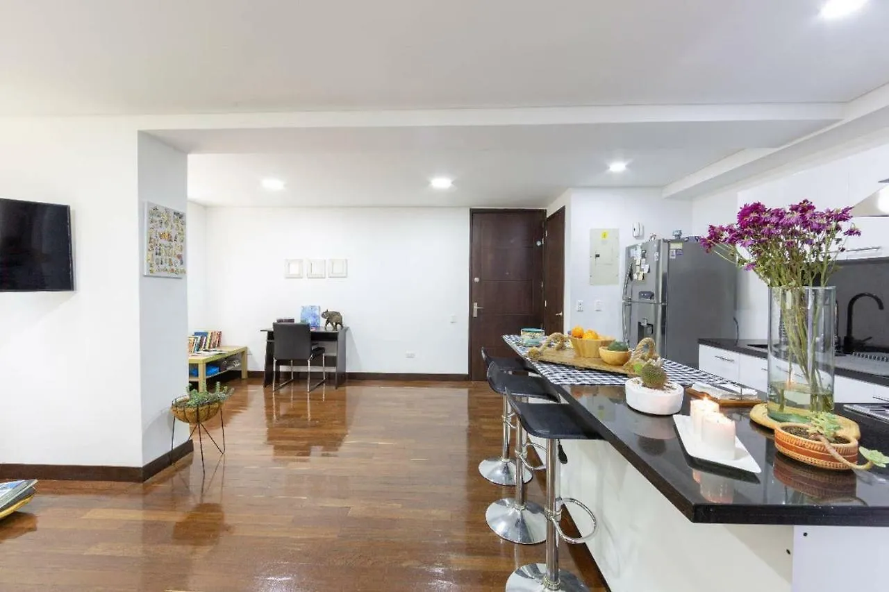Life Medellin Apartamento 0*,